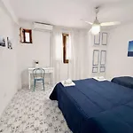 Ξενοδοχείο με διαμερίσματα La Casa Al Mare Vulcano (Isola)