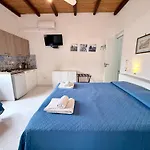 Ξενοδοχείο με διαμερίσματα La Casa Al Mare
