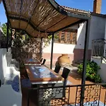 Ξενοδοχείο με διαμερίσματα La Casa Al Mare 3*