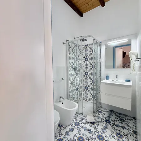 شقة فندقية La Casa Al Mare 3*