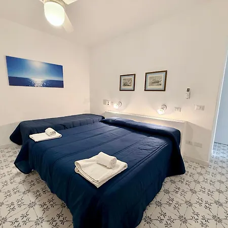 La Casa Al Mare 3*