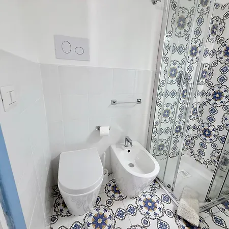 شقة فندقية La Casa Al Mare 3*
