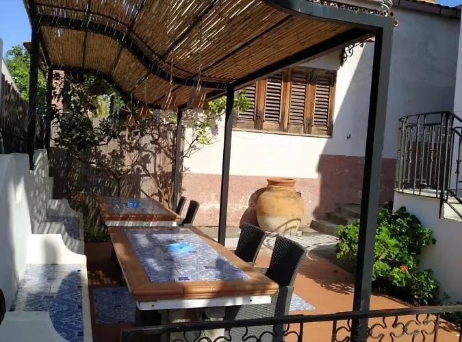 Aparthotel La Casa Al Mare 3*
